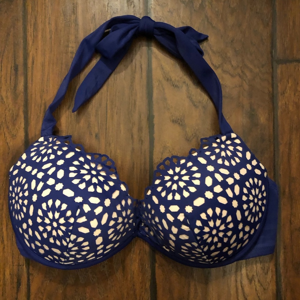 34d Shade & Shore beautiful navy bikini top